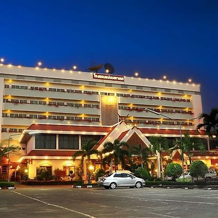 Maeyom Palace Hotel Пхре Екстер'єр фото