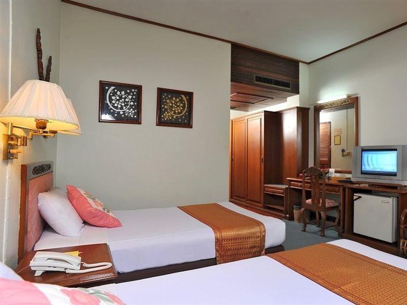 Maeyom Palace Hotel Пхре Екстер'єр фото