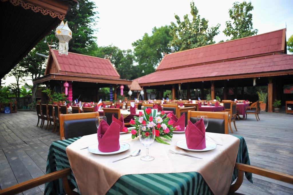 Maeyom Palace Hotel Пхре Екстер'єр фото
