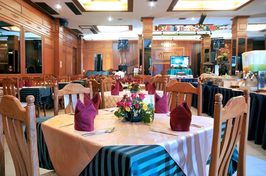 Maeyom Palace Hotel Пхре Екстер'єр фото