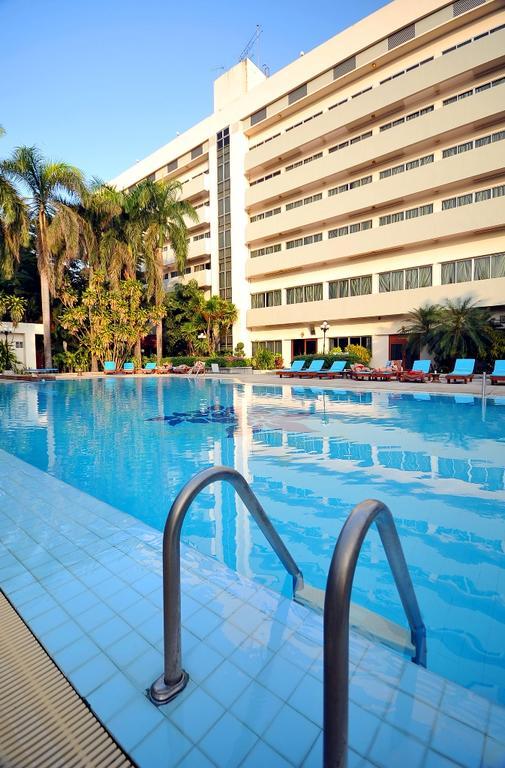 Maeyom Palace Hotel Пхре Екстер'єр фото