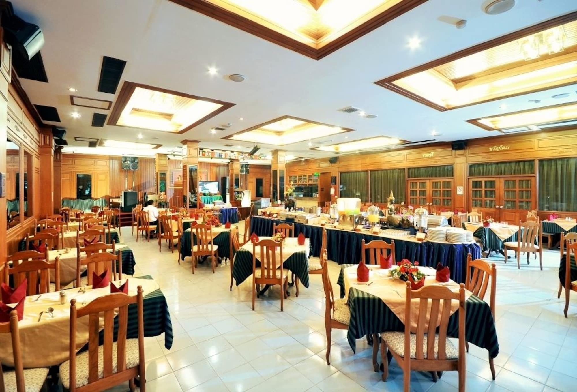 Maeyom Palace Hotel Пхре Екстер'єр фото